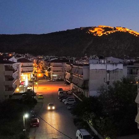 Living In Nafplio Urban Chic Apartments Екстер'єр фото